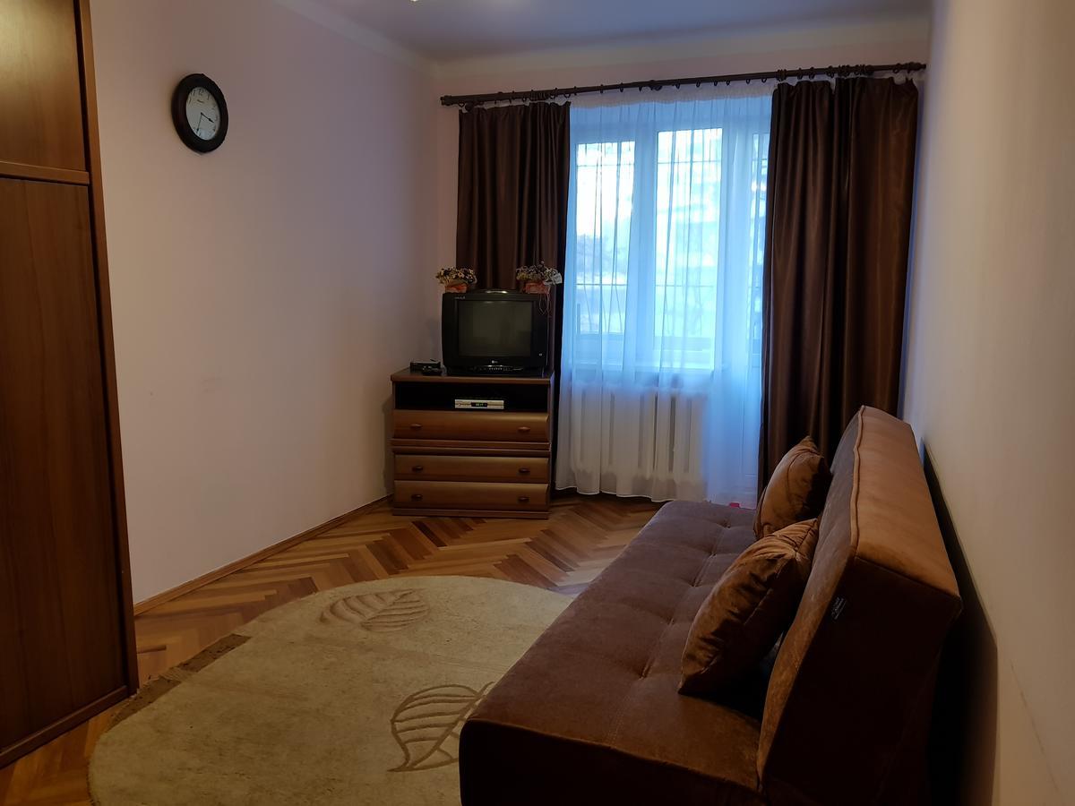 Apartment Gospitalna Street 2 Kiev Exteriör bild